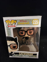 Load image into Gallery viewer, Catwoman (Bombshells) (Purple)