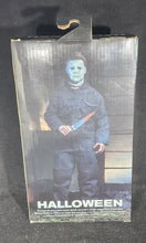 Load image into Gallery viewer, NECA Deluxe Halloween 2 Retro Clothing Michael Myers Action Figure
